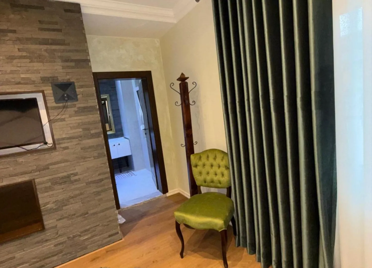Hotel Euro Tirana 0*,