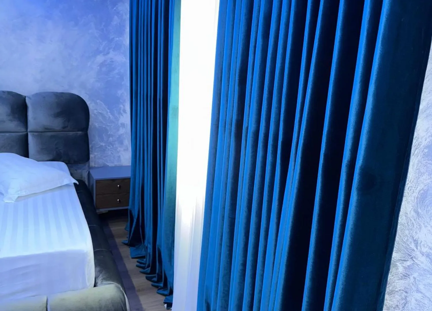 Hotel Euro Tirana 0*,