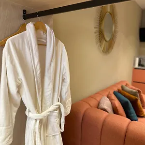 Agate Self Check In Hotel