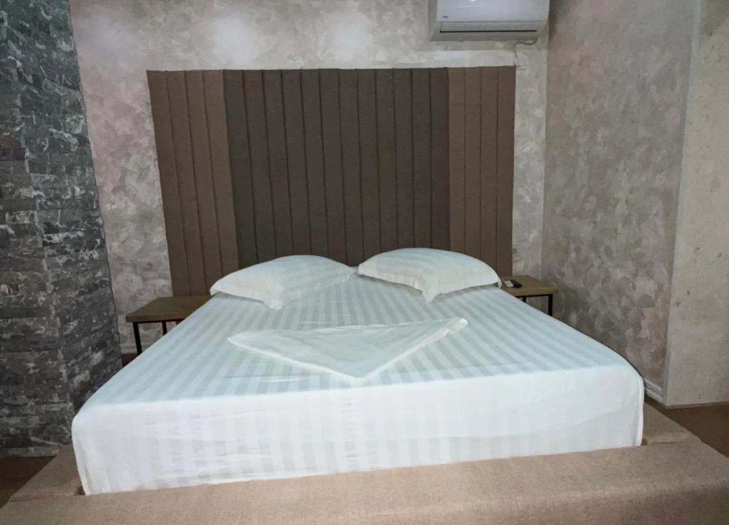 Hotel Euro Tirana 0*,